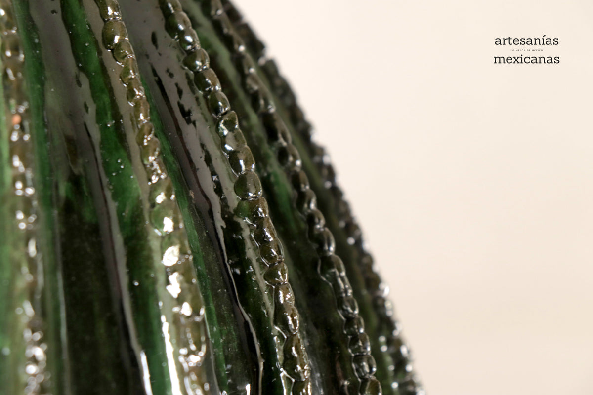 Piña michoacana de barro - 65 cm. 26 in. - Biznaga verde Piña