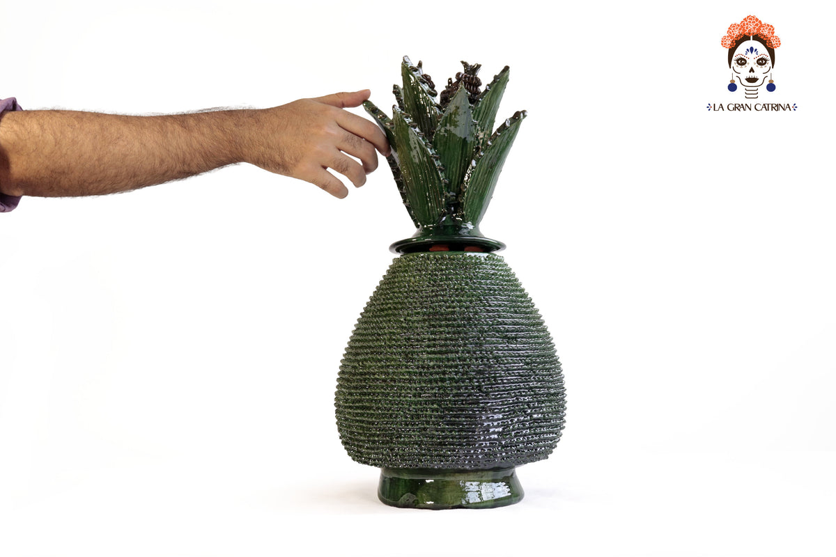 Piña Michoacana Verde con Picos Finos - 45 cm. 18 in.