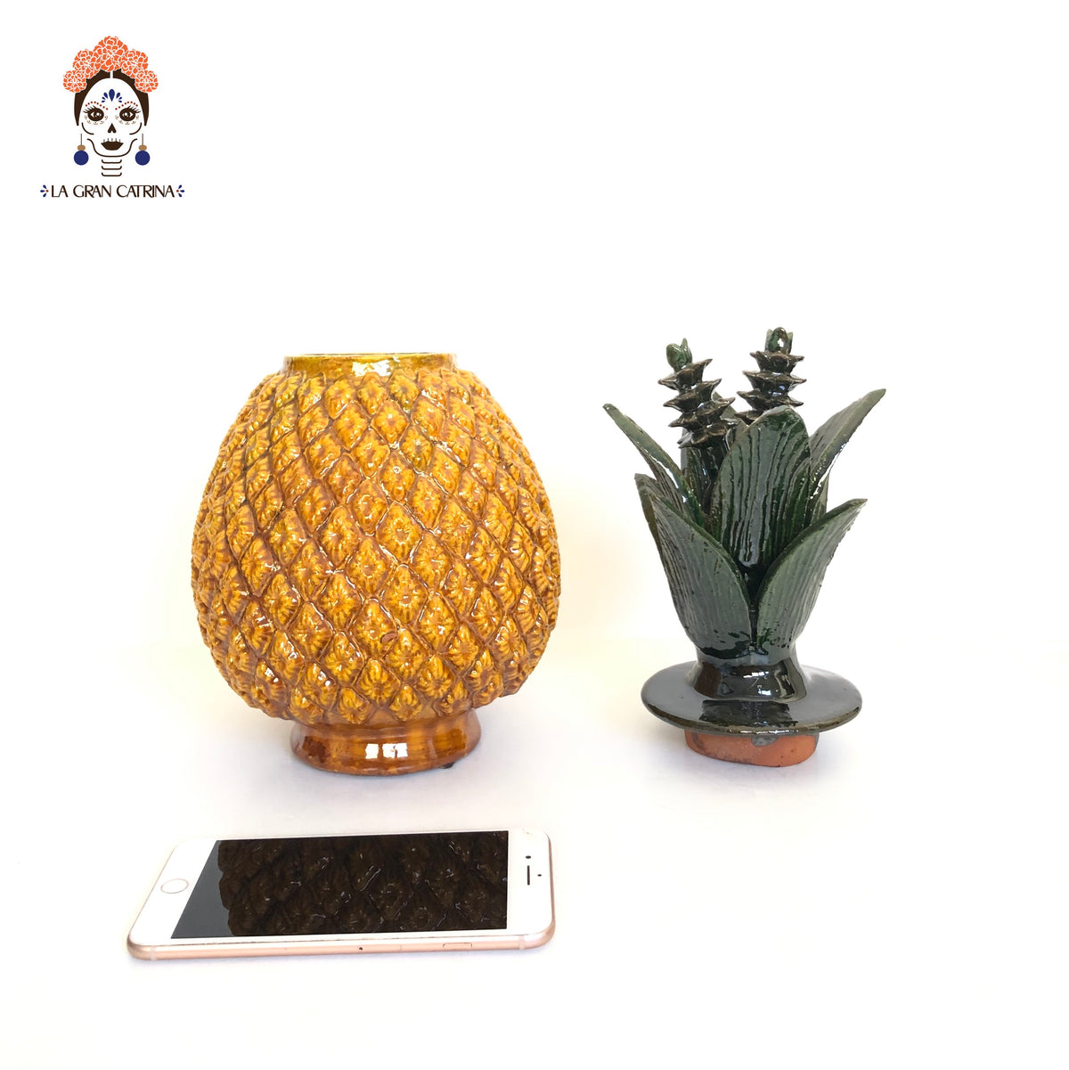 Piña de Amarilla tapa verde - 43 cm. 20 in.