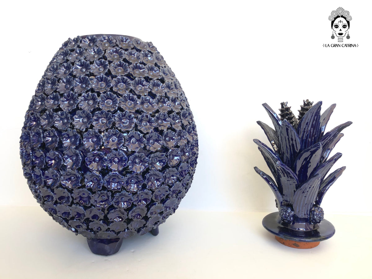 Piña michoacana de barro - 65 cm. 26 in. - Flores azules