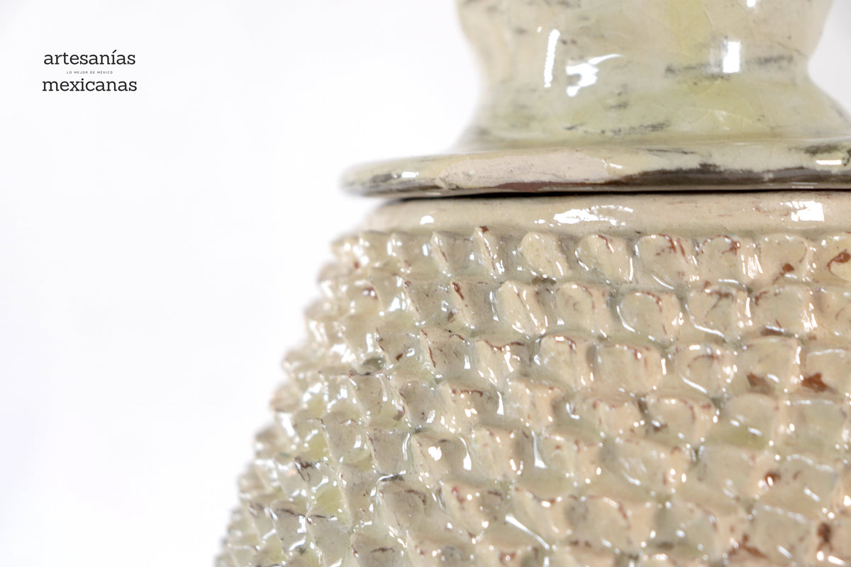 Piña beige de picos de tapa ondulada - 50 cm. 20 in.