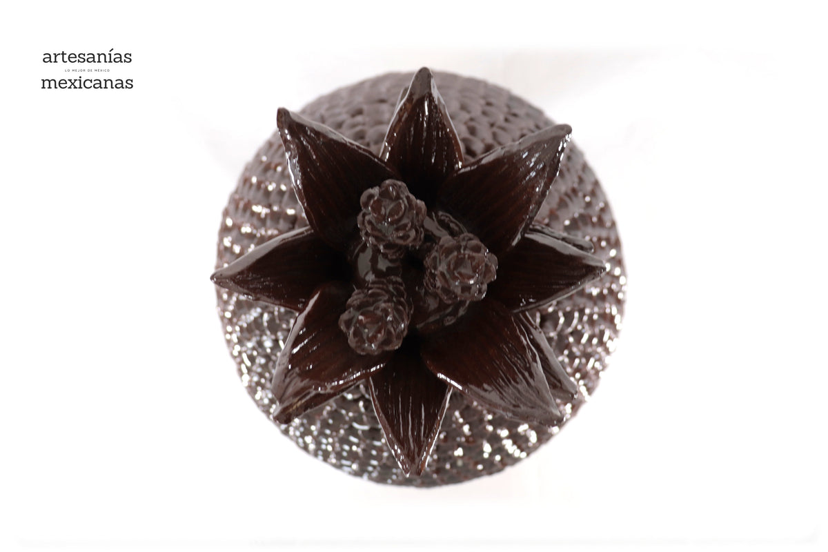 Piña de pétalos café - 65 cm. 26 in. Piña