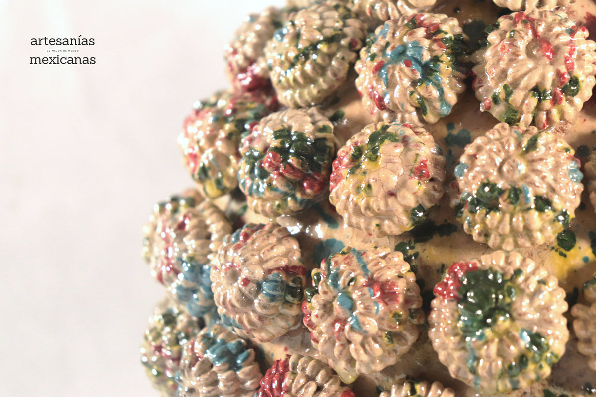 Piña de Rosalitos Salpicada de Colores - 50 cm. 20 in.
