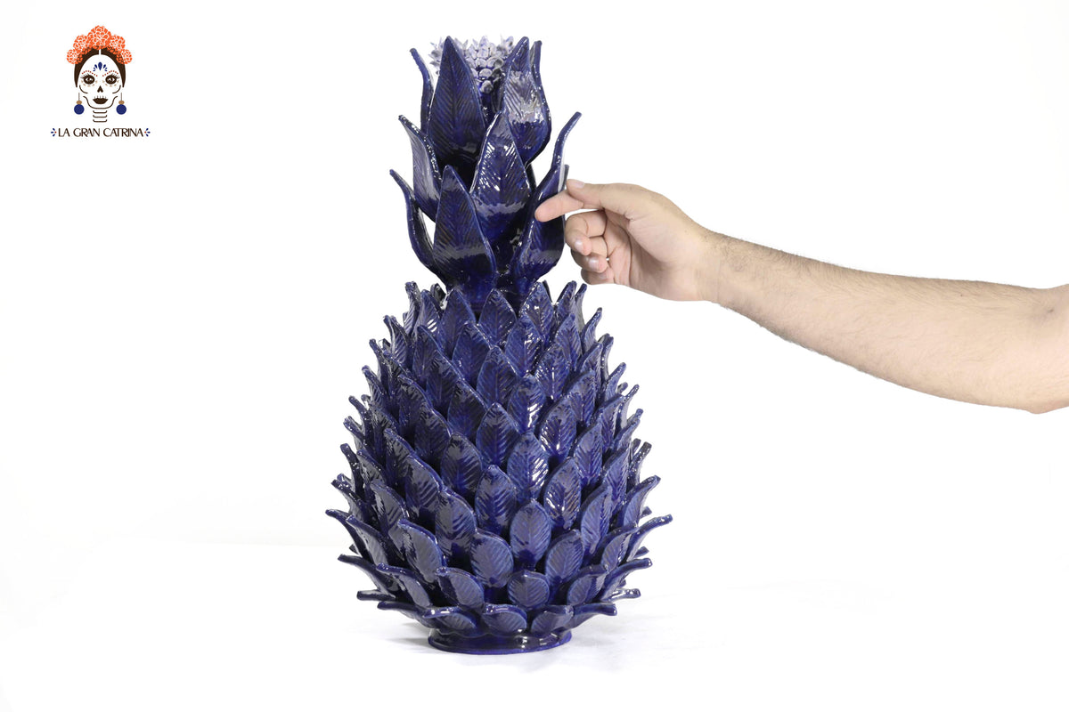 Piña azul de hojas de tapa curveada - 50 cm. 20 in. - Sobre Pedido Sobre pedido