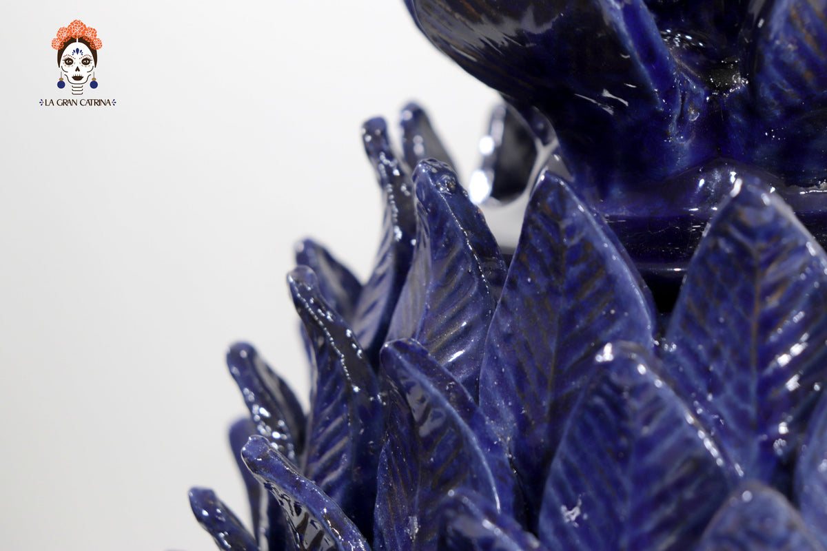 Piña azul de hojas de tapa curveada - 50 cm. 20 in. - Sobre Pedido Sobre pedido