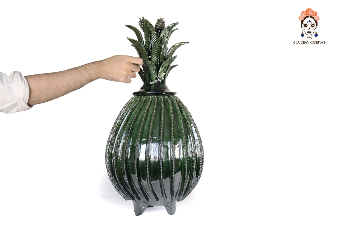 Piña michoacana de barro - Verde Biznaga - 67 cm. 26.3 in.