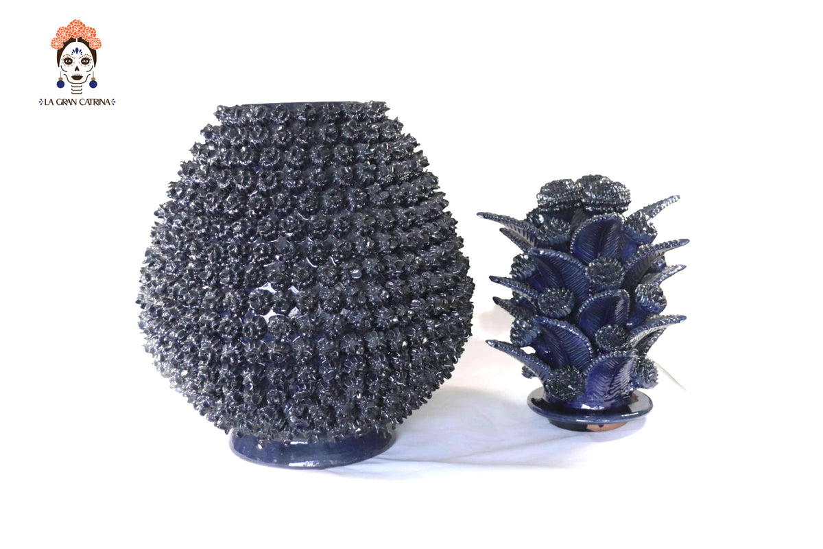 Piña michoacana de barro - Azul de concurso de Florecillas - 69 cm. 27.1 in.
