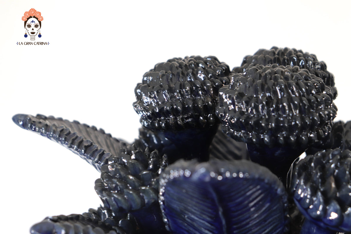 Piña michoacana de barro - Azul de concurso de Florecillas - 69 cm. 27.1 in.