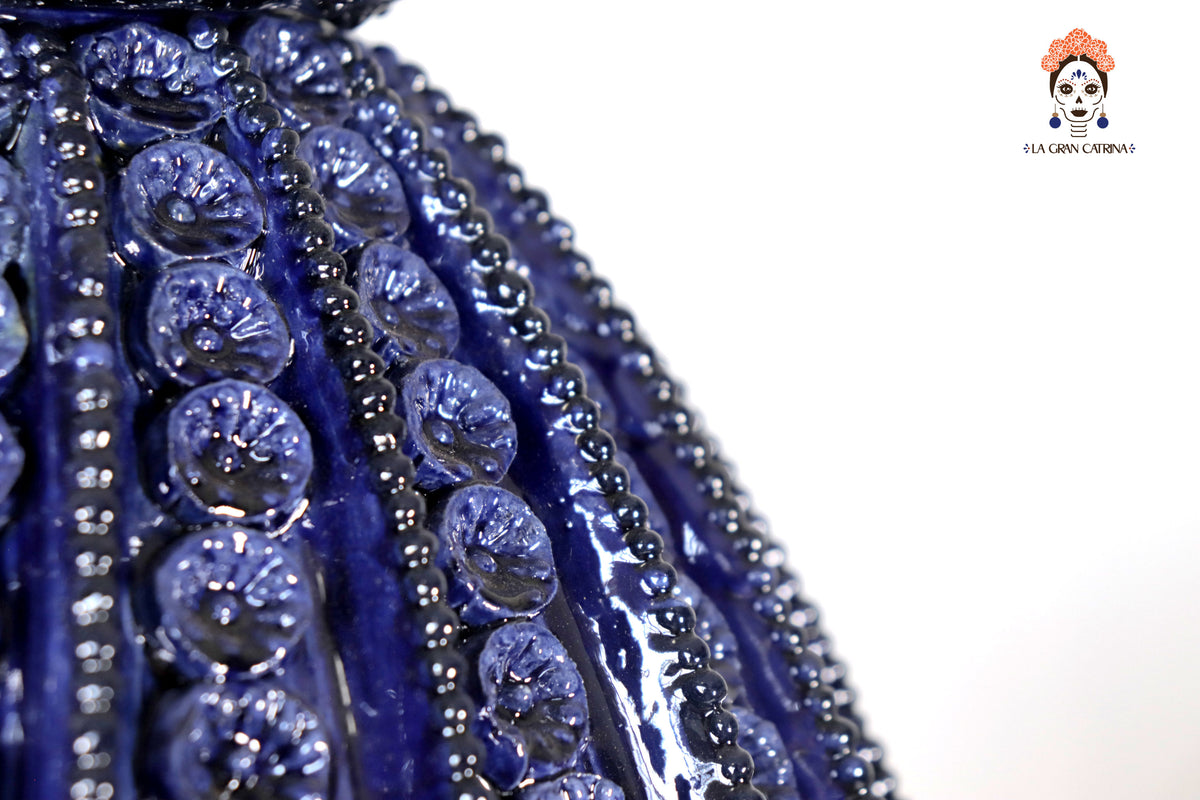 Piña michoacana de barro - Azul Biznaga con Flores - 70 cm. 27.5 in.