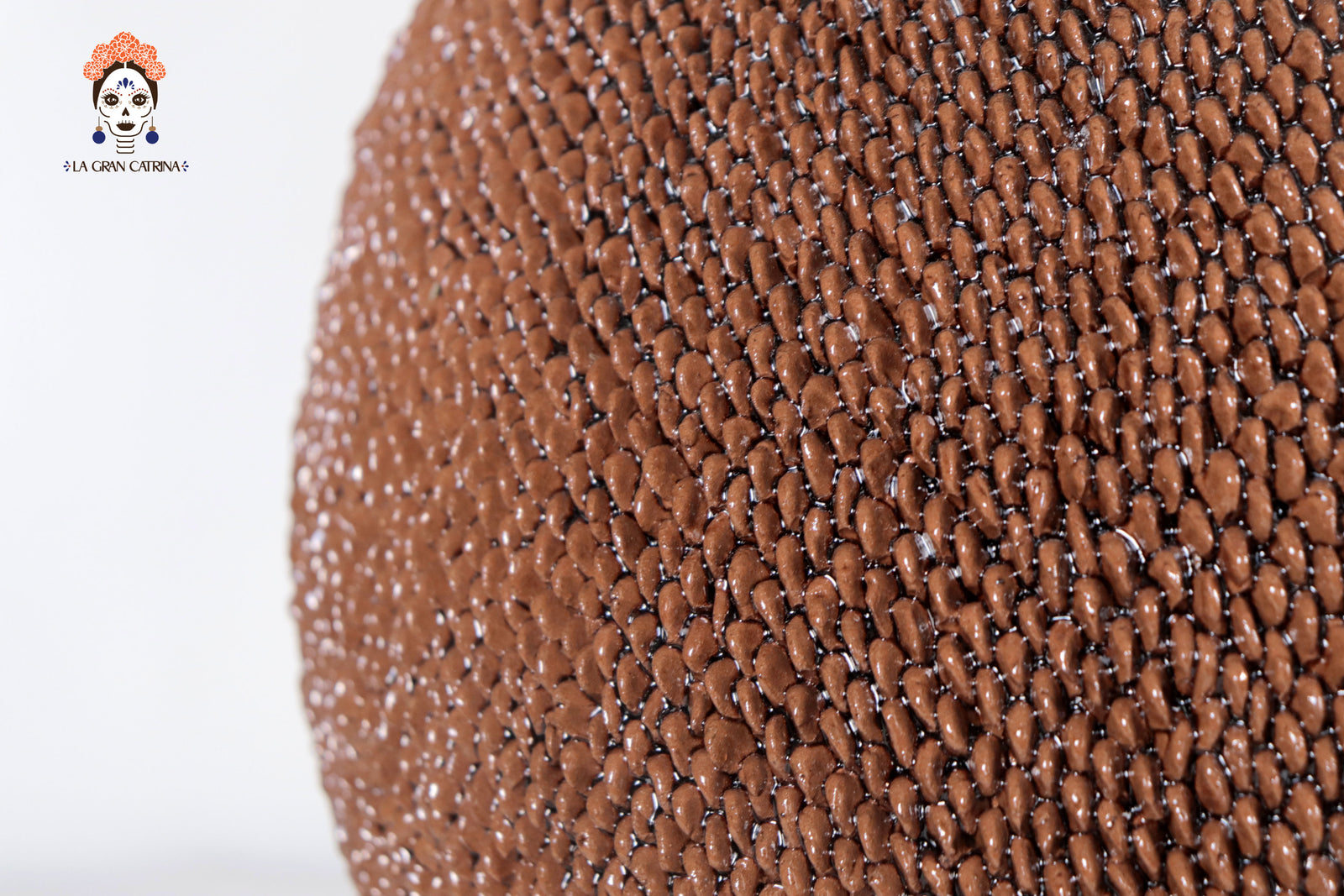 Piña michoacana de barro - Cafe de punteado fino - 70 cm. 27.5 in. - Sobre Pedido 3+ Pz. Piña