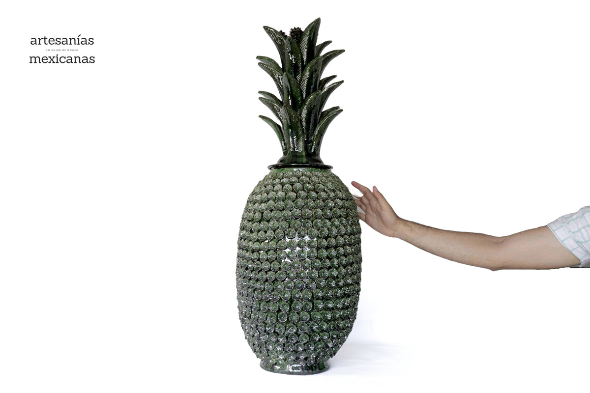 Piña verde de flores - 88 cm. 35 in.