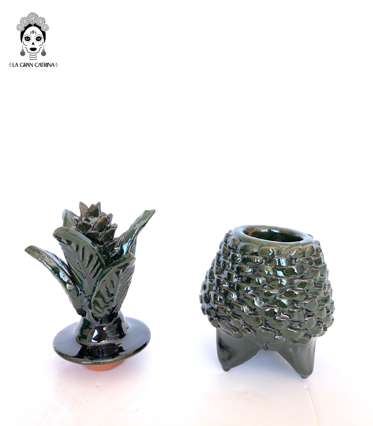 Piña de barro vidriado - Ladrillos verdes - 19 cm. 7.7 in.
