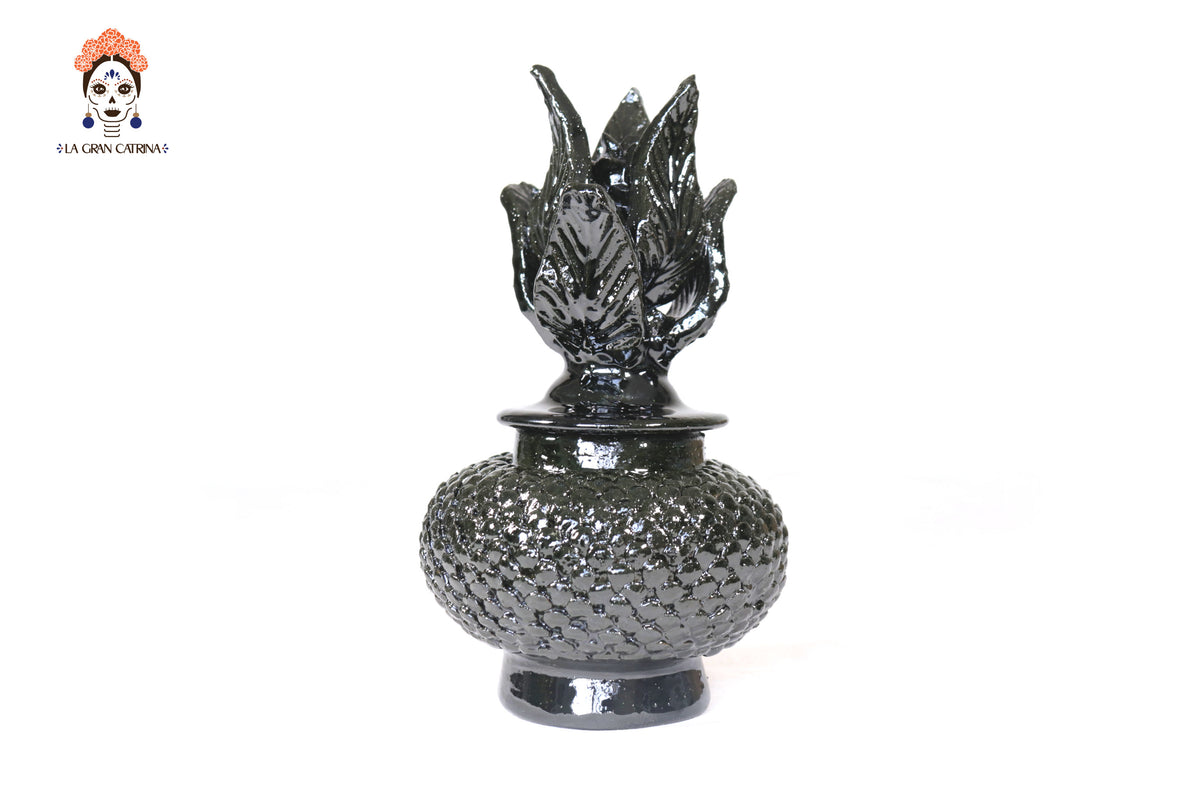 Piña Pequeña Verde Musgo de Picos - 21 cm. 8.5 in.