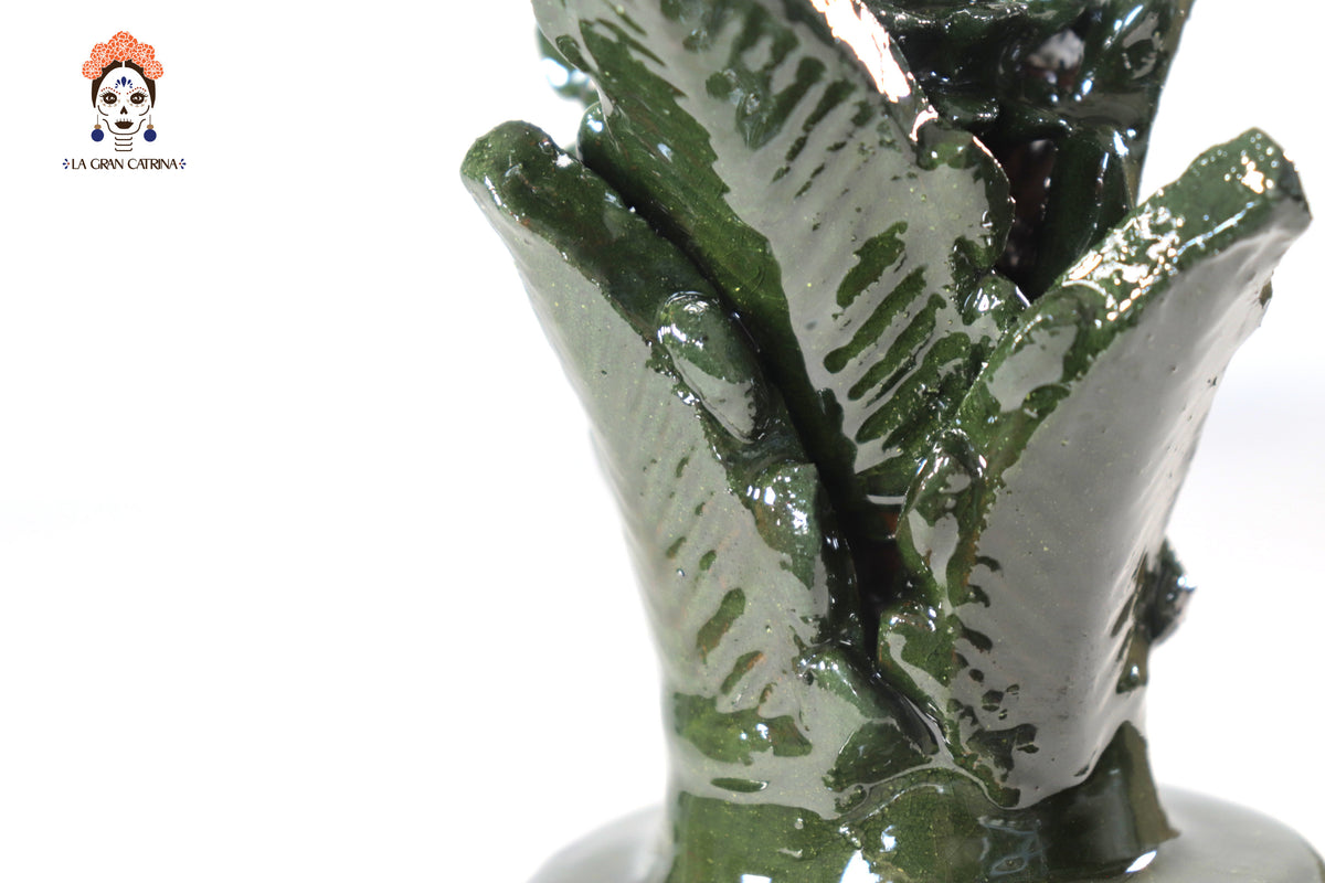 Piña de barro vidriado - Ladrillos verdes - 19 cm. 7.7 in.