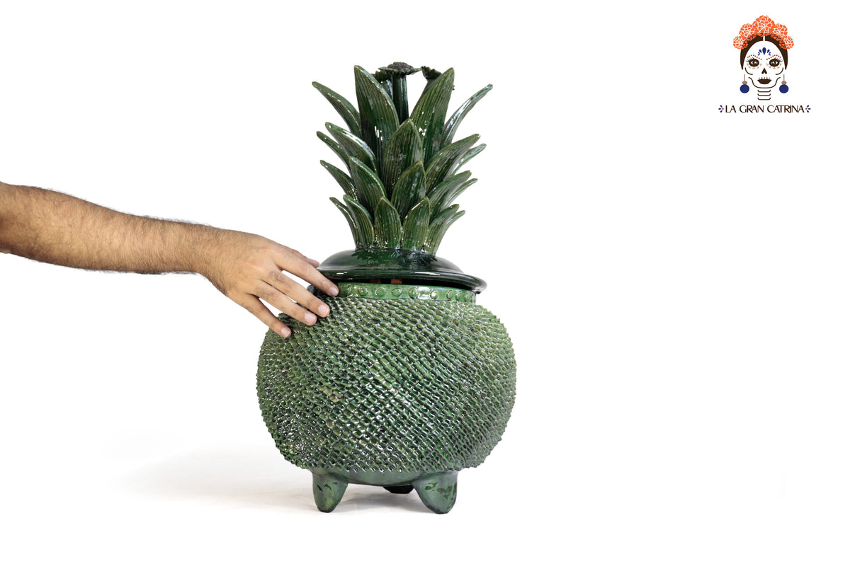 Piña Michoacana Verde con Picos - 55 cm. 22 in. Piña