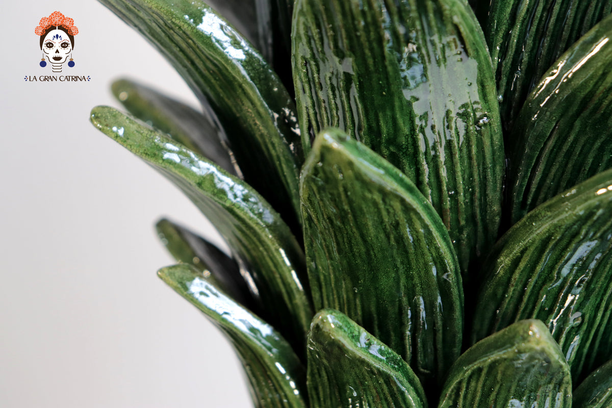 Piña Michoacana Verde con Picos - 55 cm. 22 in. Piña