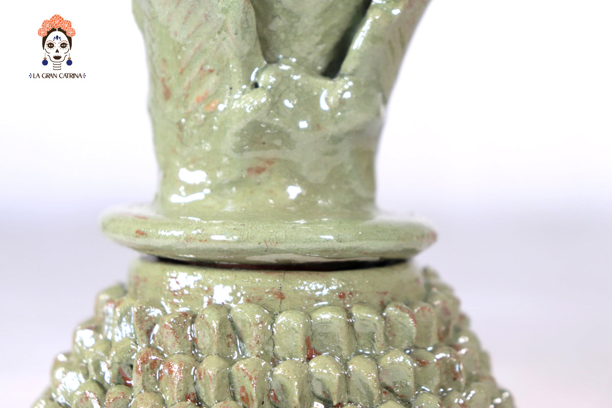 Piña de barro vidriado - Ladrillos verdes olivo - 19 cm. 7.7 in.