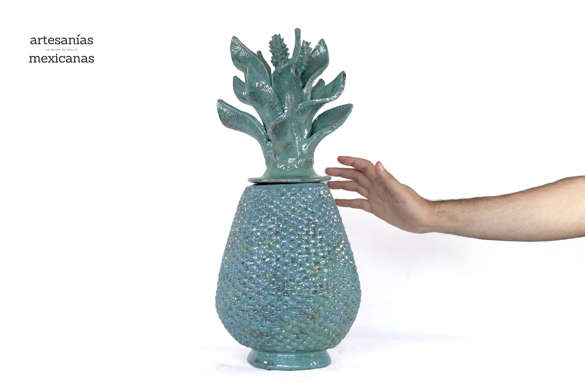 Piña turquesa de tejido de tapa ondulada - 50 cm. 20 in.