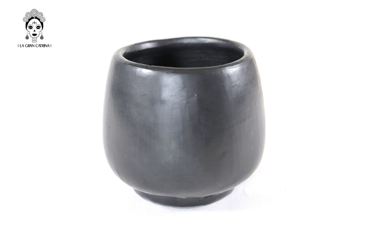Tazas Artesanales de Barro Negro 9 cm. 3.5 in.