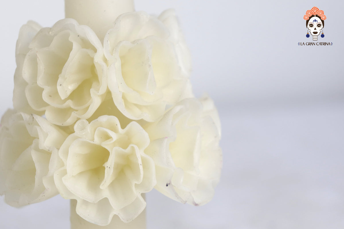 Vela Esculpida - Media Flor Decorativa Blanca - 28 cm. 11 in.