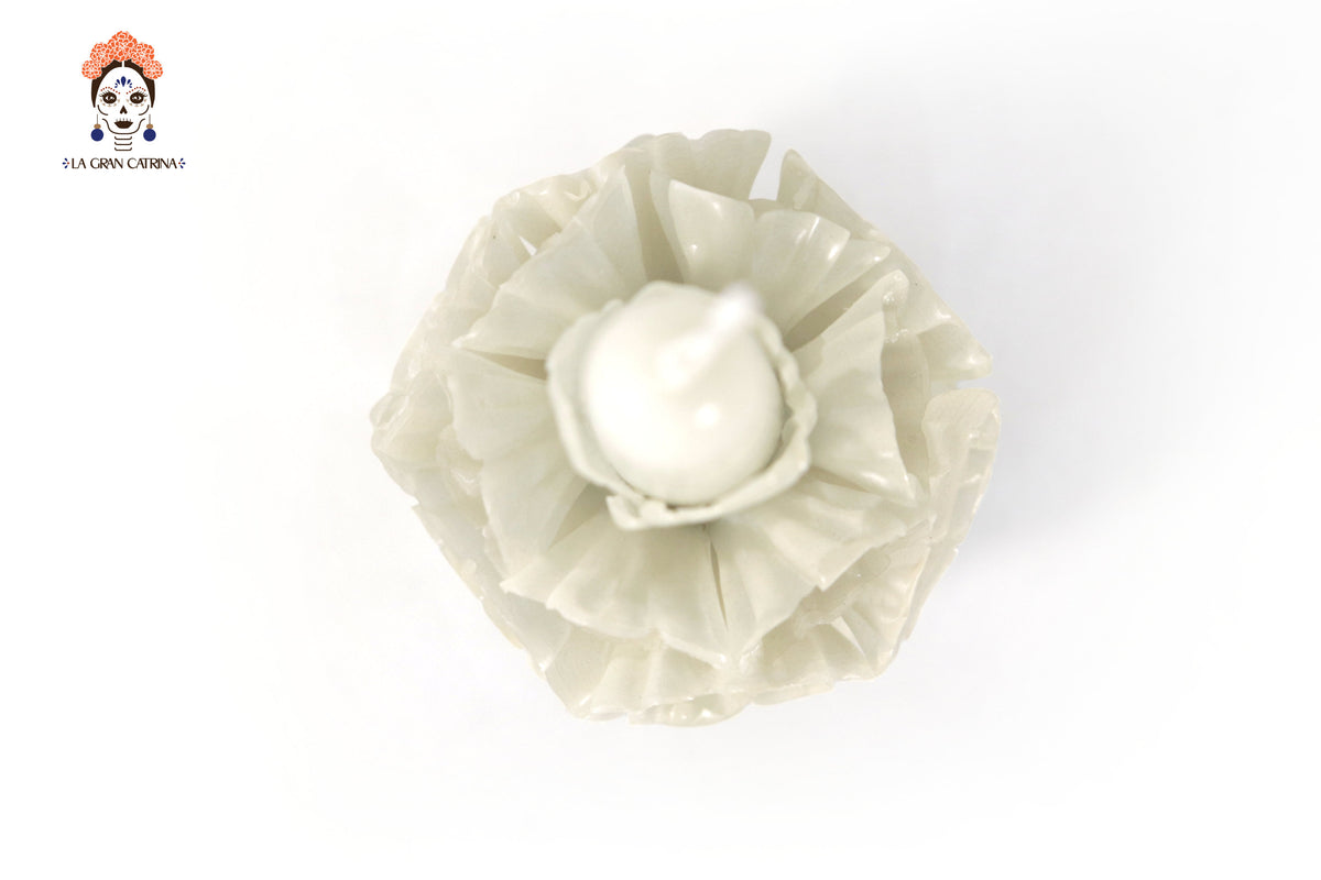 Vela Esculpida - Flores Decorativas Blanca - 28 cm. 11 in. Vela