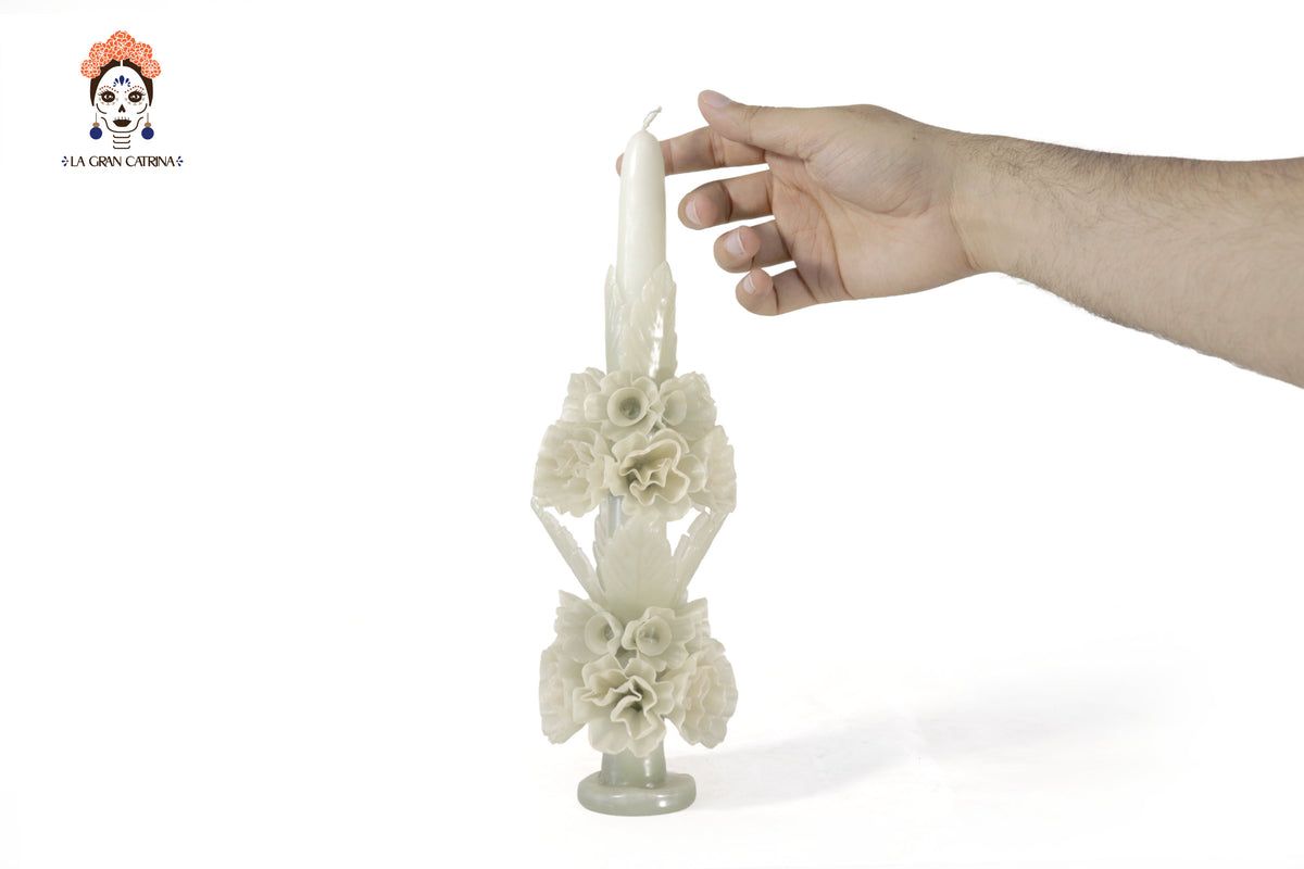 Vela Esculpida - Flores Decorativas Blanca - 28 cm. 11 in. Vela