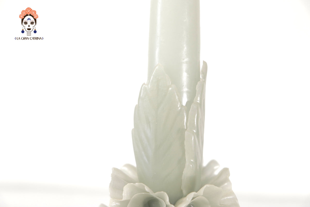 Vela Esculpida - Flores Decorativas Blanca Olivo - 28 cm. 11 in. Vela