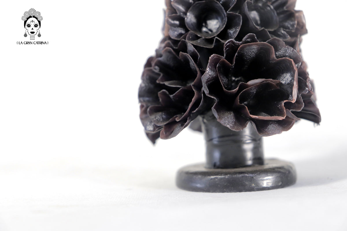 Vela Esculpida - Flores Decorativas Negra - 28 cm. 11 in. Vela