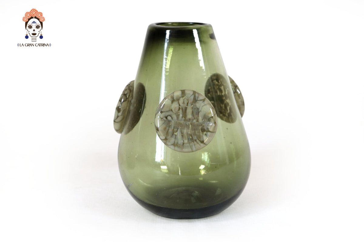 Vaso de Vidrio Soplado Verde con Medallones de Vidrio 20 cm. 7.8 in. Vidrio Soplado