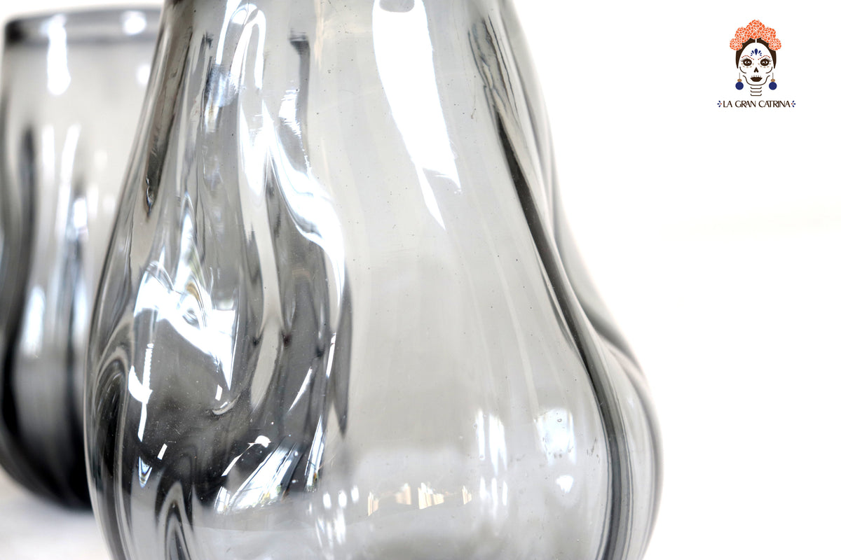 Vaso de Vidrio Soplado Gris 17 cm. 6.6 in. Vidrio Soplado