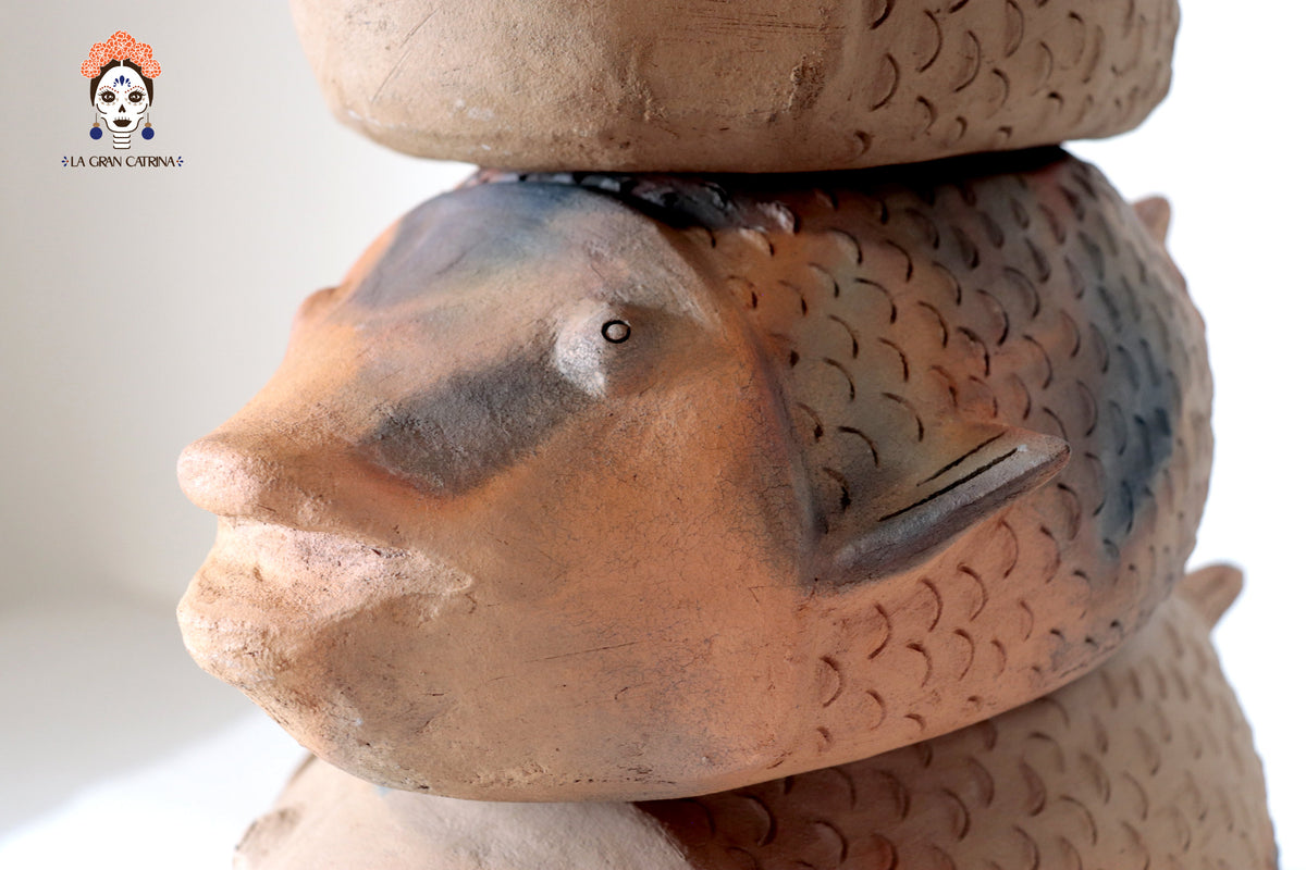 Torre de Peces de Barro Natural - 78 Cm. 30.7 In. - En produccion Zipiajo