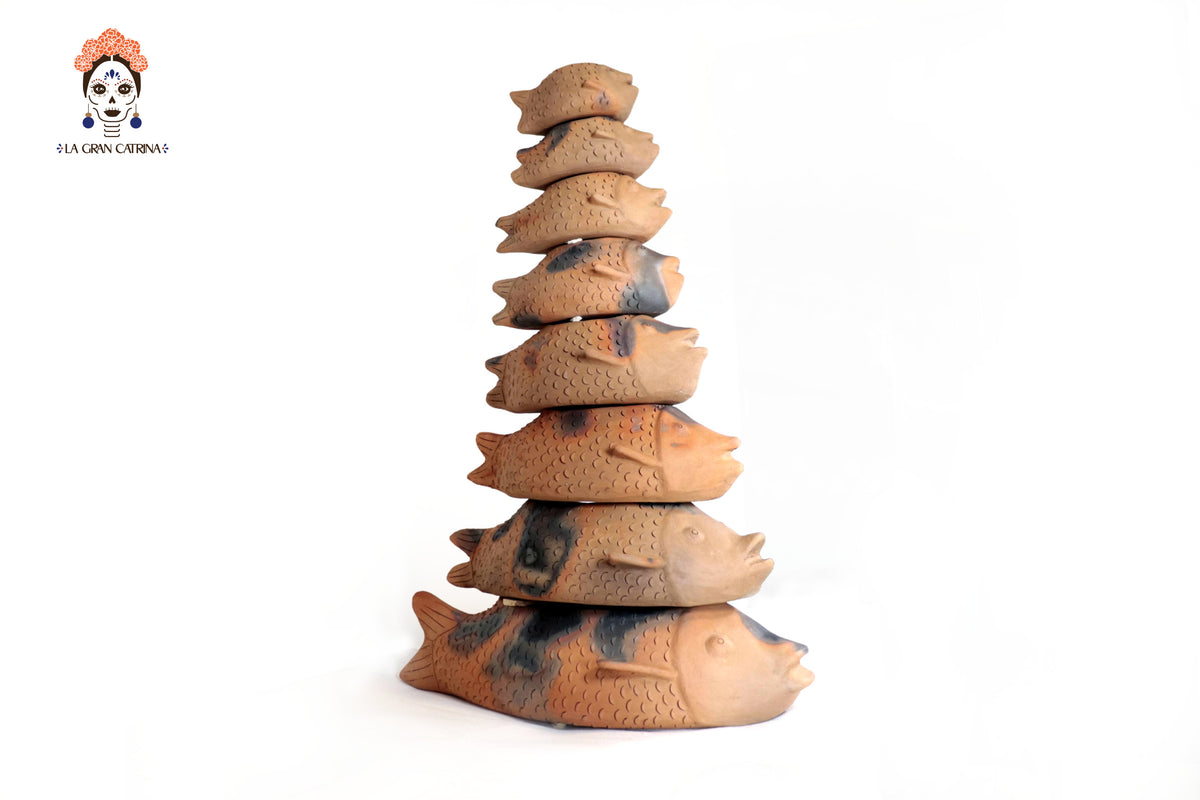 Torre de Peces de Barro Natural - 78 Cm. 30.7 In. - En produccion Zipiajo
