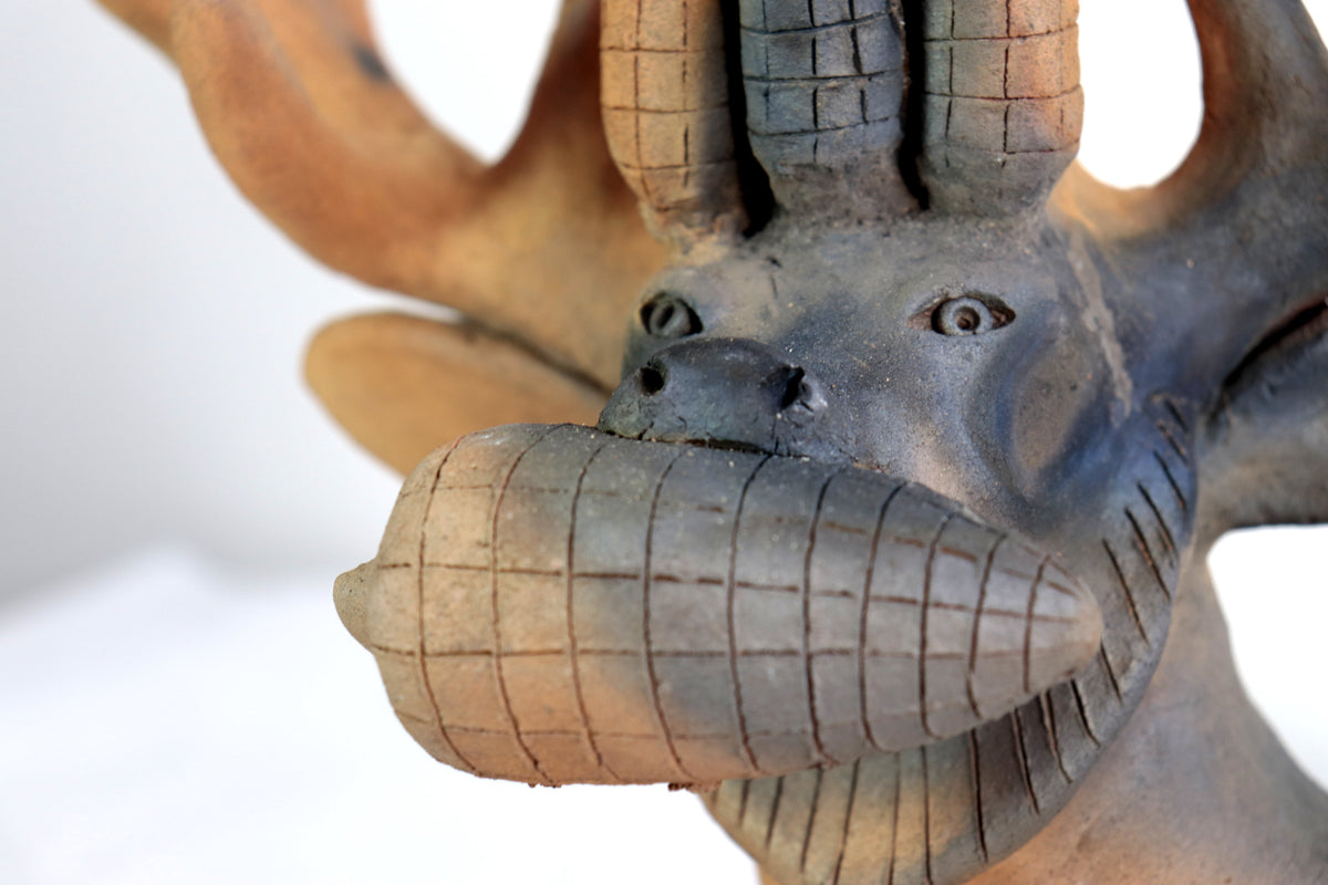 Venado Portavelas con Mazorcas - 38 cm. 15 in.