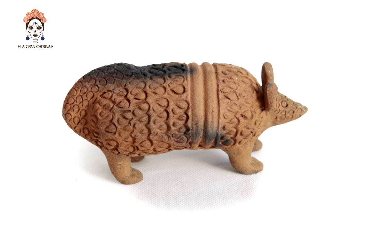 Armadillo con hijos de Barro Natural - 28 cm. 11 In. Zipiajo