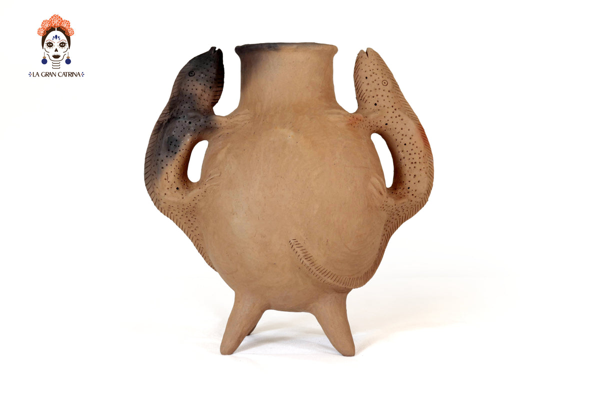 Jarrón de Barro Natural con Asas de Lagartija - 40 Cm. 15.7 In. Zipiajo
