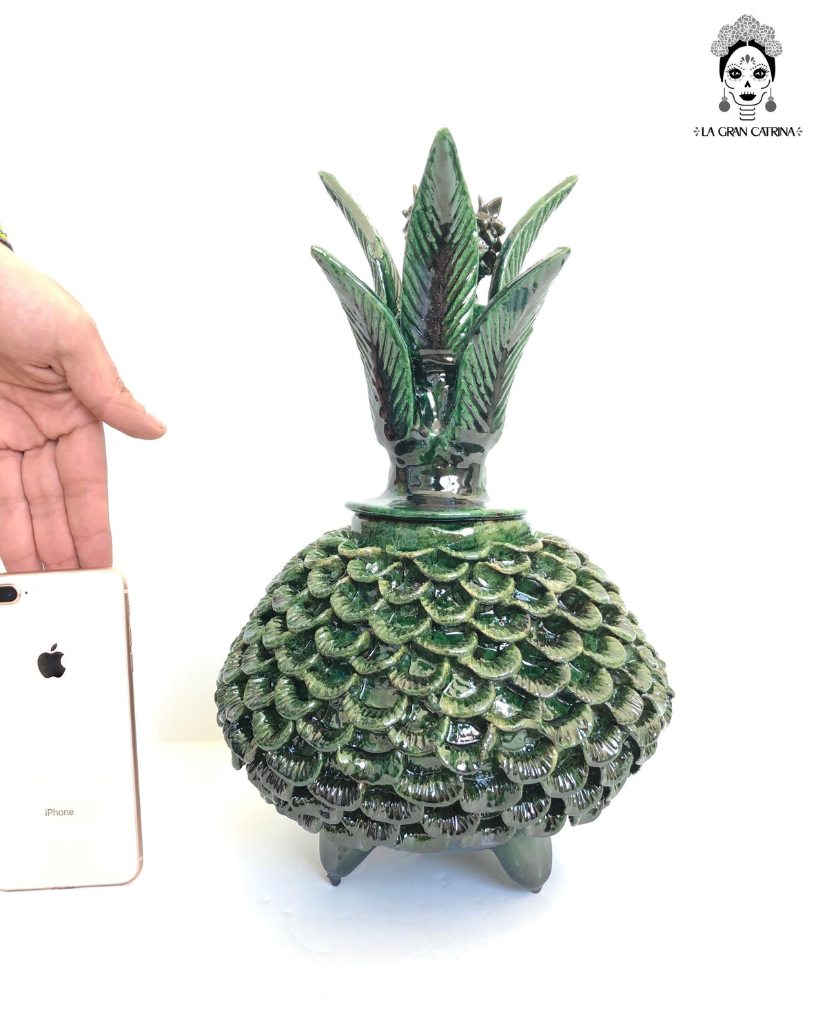 Piña michoacana de barro - Pétalos verdes - 33 cm. 13 in.