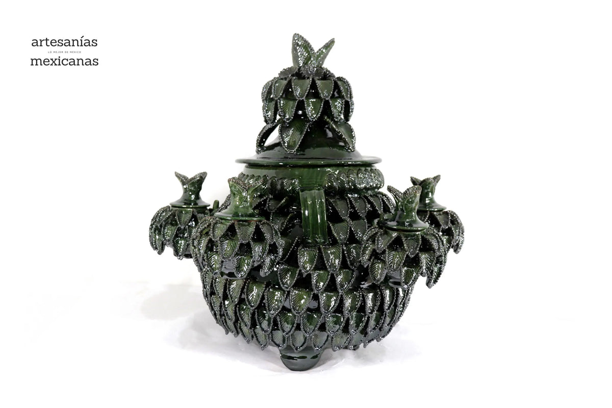 Ponchera verde de hojas vidriada con jarritos de barro - 50 cm. 20 in. Piña