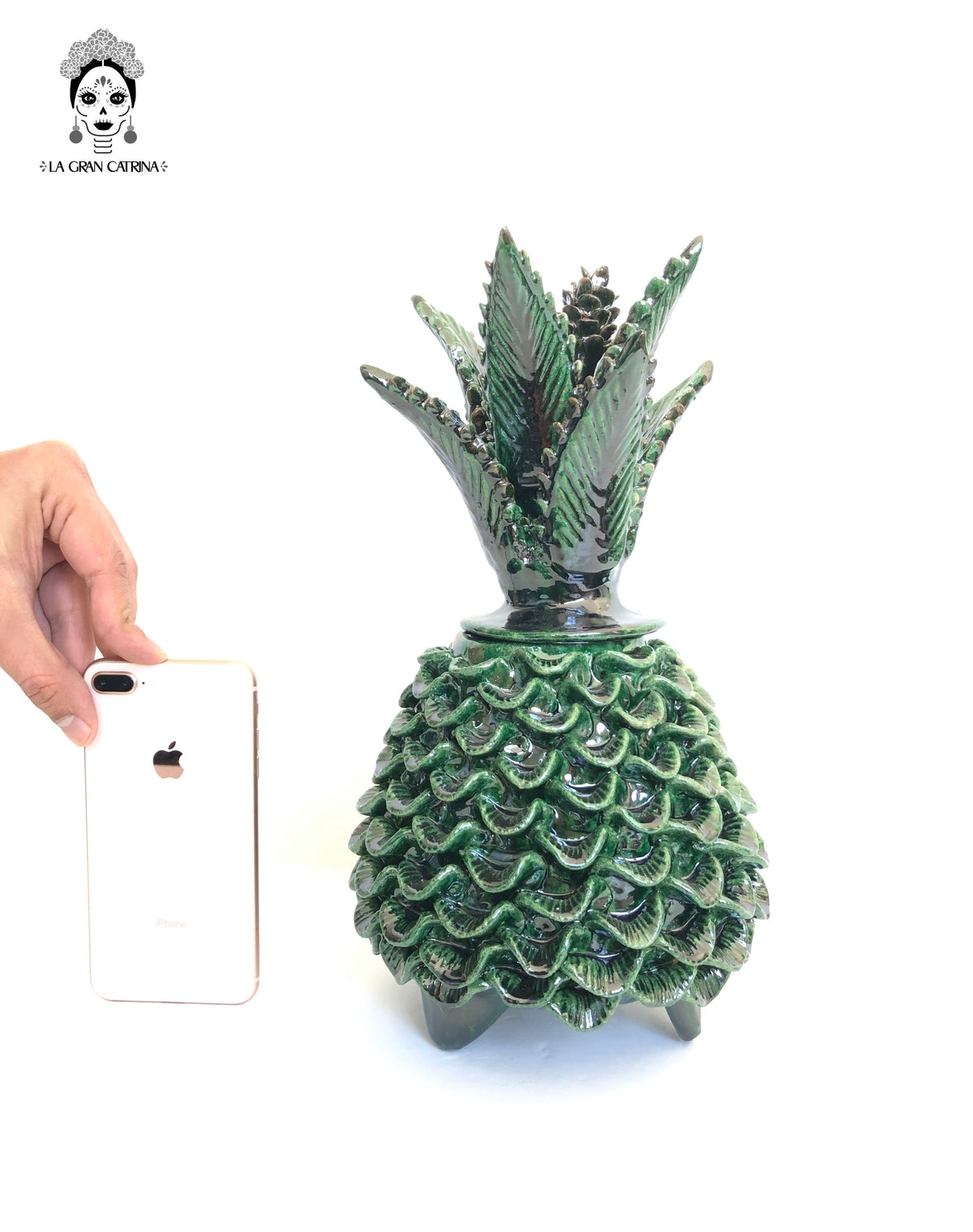 Piña michoacana de barro - Pétalos verdes - 33 cm. 13 in.